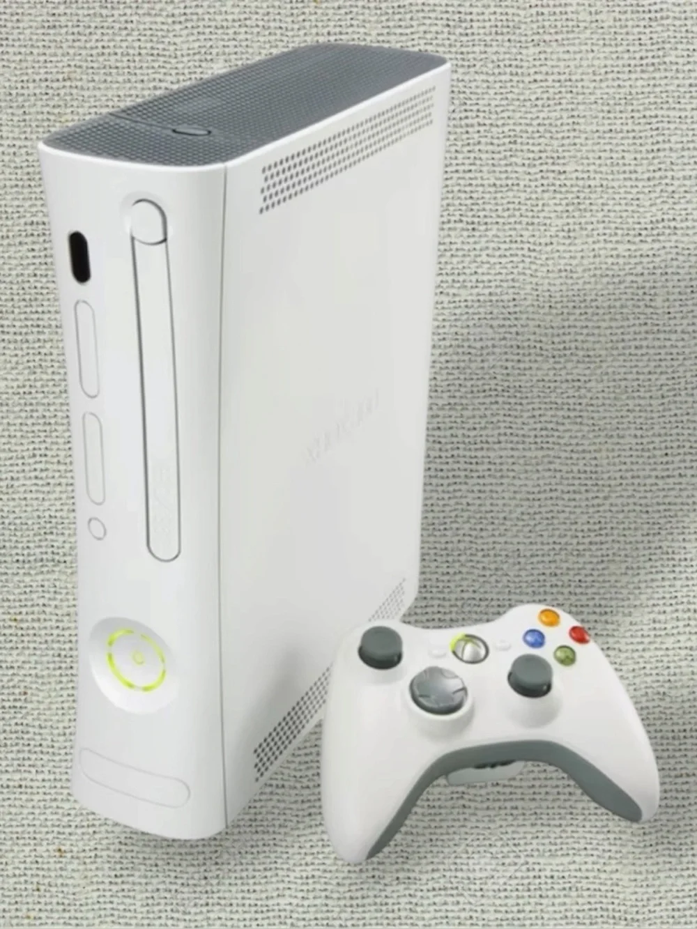 Xbox 360 Console Bundle + 2 Wireless Controllers